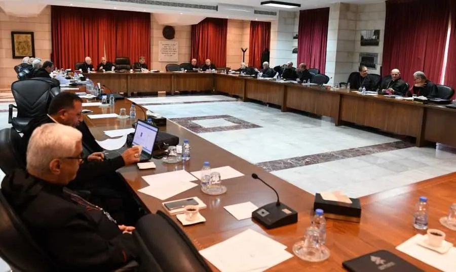 المطارنة الموارنة: لمواجهة توريط لبنان بنزاعات اقليمية مسلحة