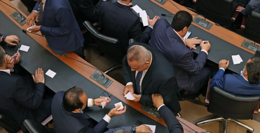 انتخاب رئيس الجمهورية : الدوران في مطابخ الأسماء
