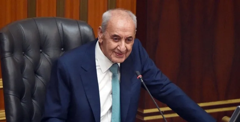 ورقة بيضاء ضاعت في الجلسة أم ضاعت الجمهورية؟