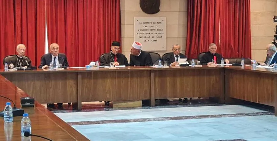 البطريرك الراعي يرفض العمل السياسي للخراب