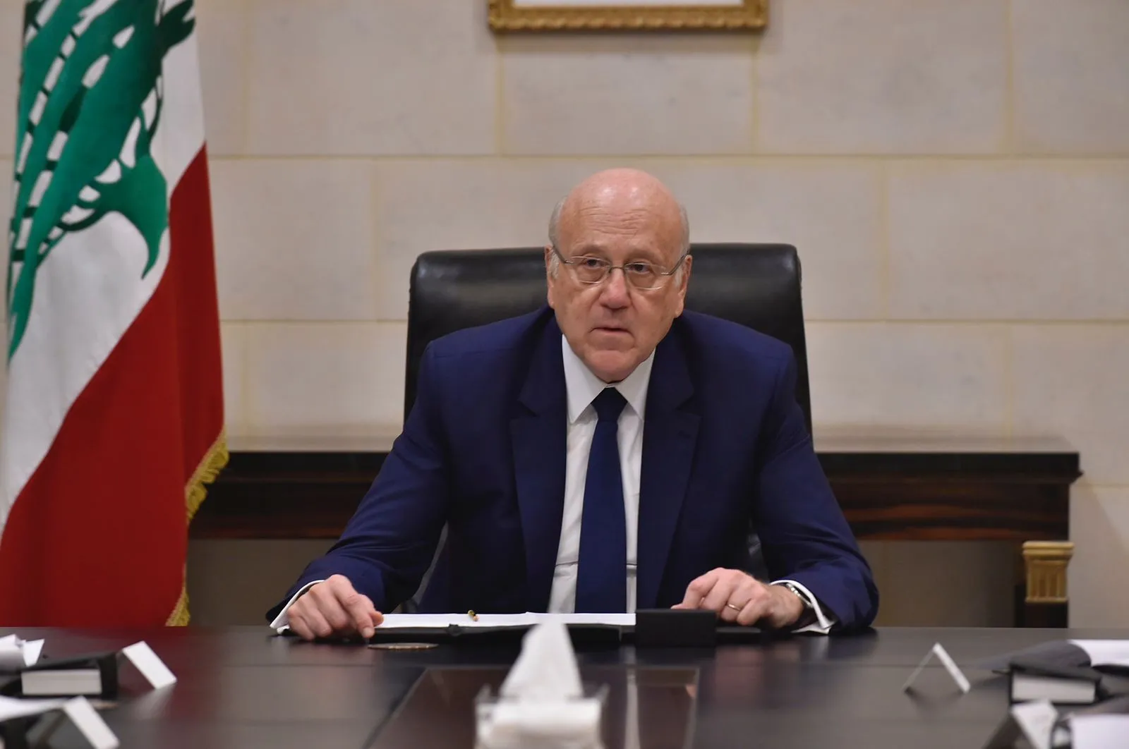 لم ينعقد مجلس الوزراء وميقاتي لا يخشى قفزة الدولار