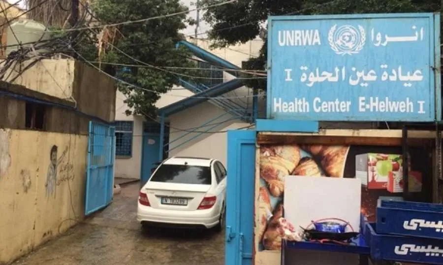 الأونروا توقف خدماتها في عين الحلوة