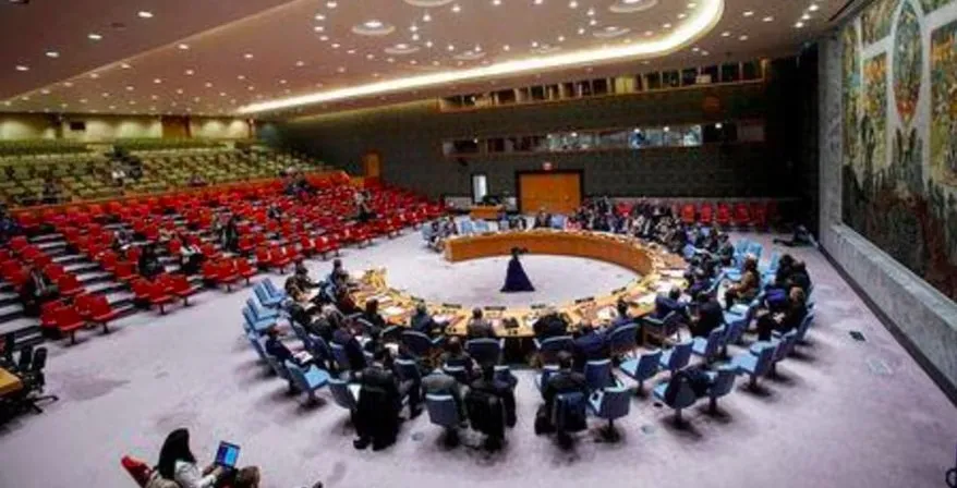 تسوية في التمديد لليونيفل ولبنان ينتقد عبارات التلويح الدولي باستعمال القوة