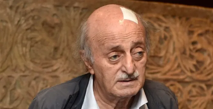 جنبلاط يذكّر بحل الدولتين