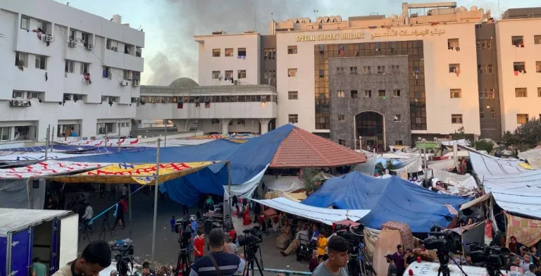 مستشفيات غزة تحت النيران الاسرائيلية