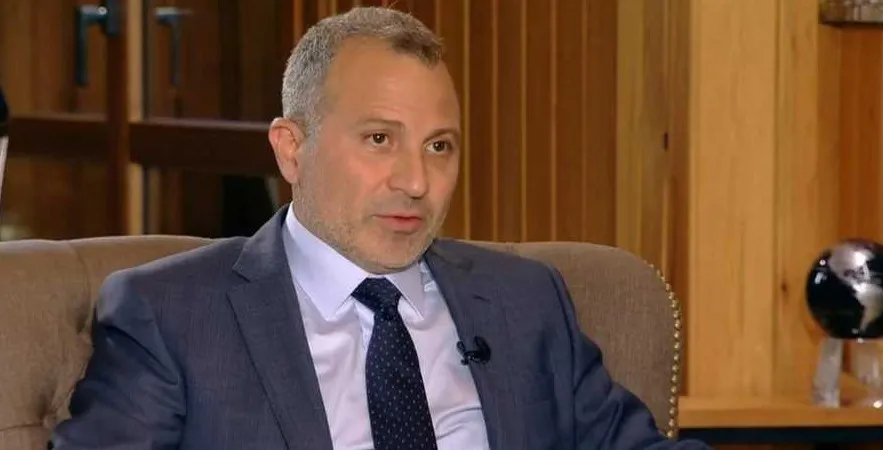باسيل ضدّ التمديد لقائد الجيش