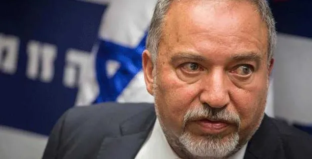 ليبرمان يدعو لاحتلال جنوب لبنان