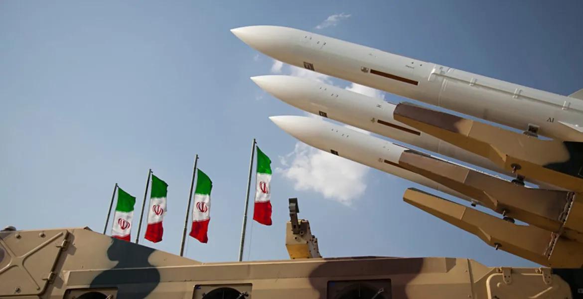 ايران تسلّح حزب الله استعدادا لحرب محتملة في الصيف