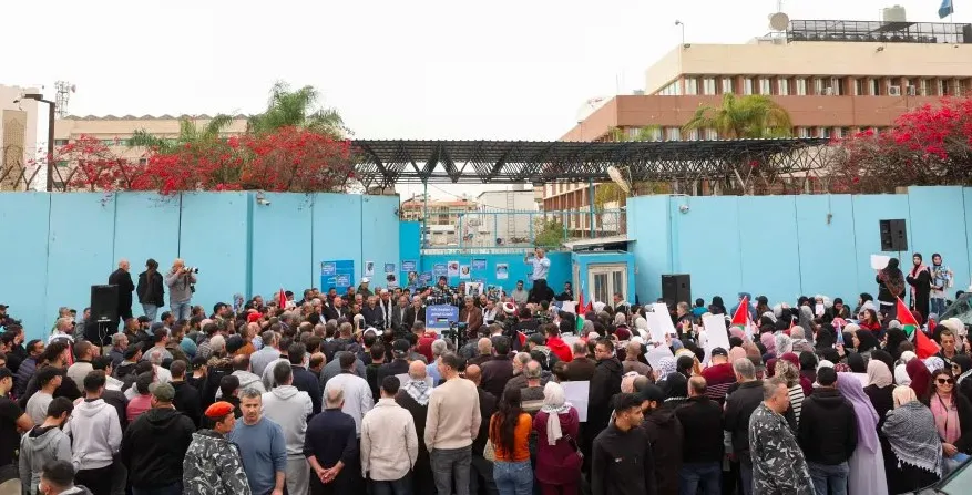أونروا توقف أحد موظفيها في لبنان عن العمل