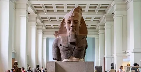 رأس الملك رمسيس يعود الى مصر