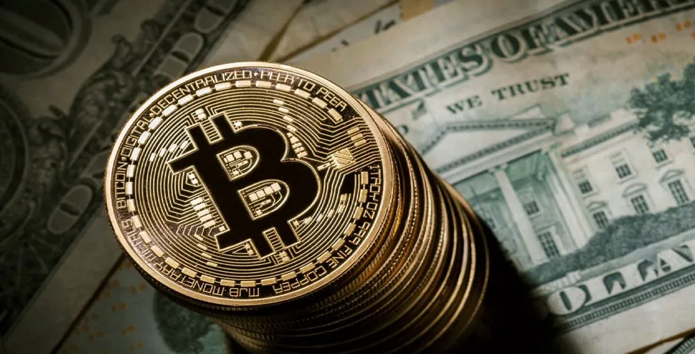 أوكرانيا والصراع الحديث بين "البيتكوين " و العملة الورقية
