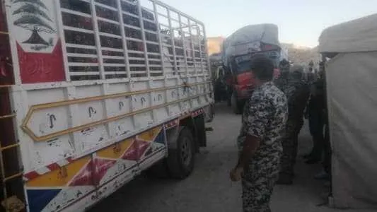 عودة نازحين سوريين الى الديار
