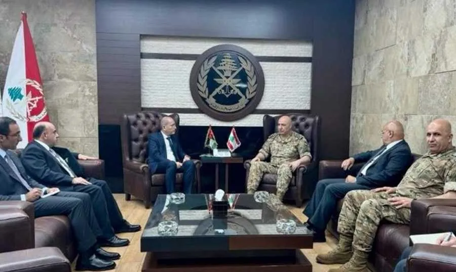 الأردن لسيادة لبنان
