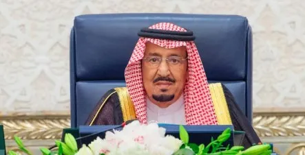 الملك السعودي يتعافى