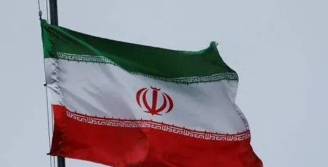 طهران تفتح حوارا مع الفصائل السورية منعاً للعداء