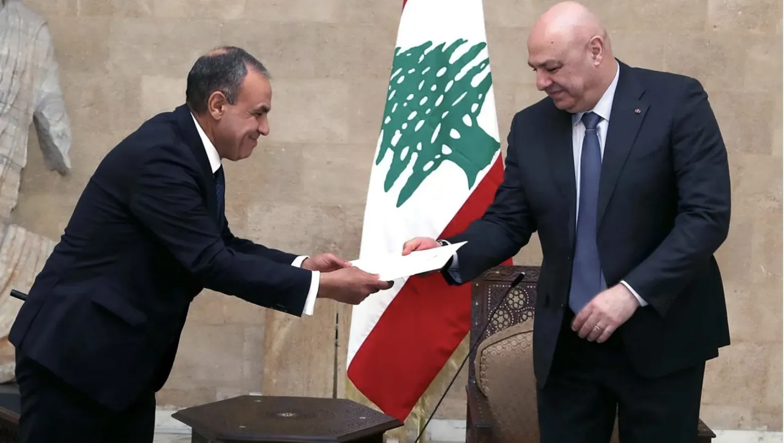 لبنان ومصر للانسحاب الاسرائيلي من الجنوب