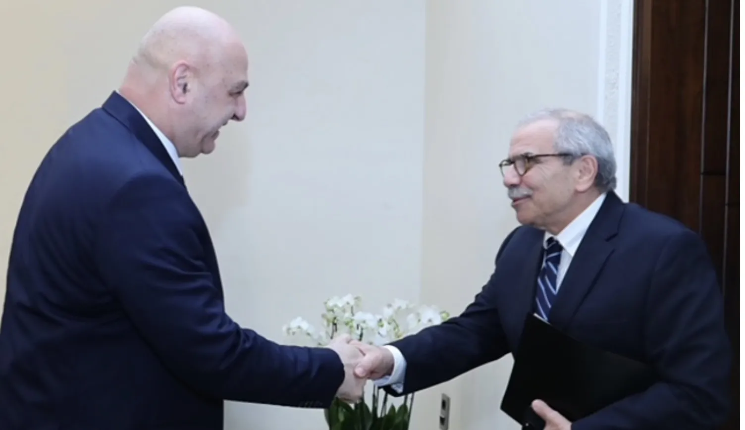 الحكومة ظهرت تبقى اللمسات الأخيرة