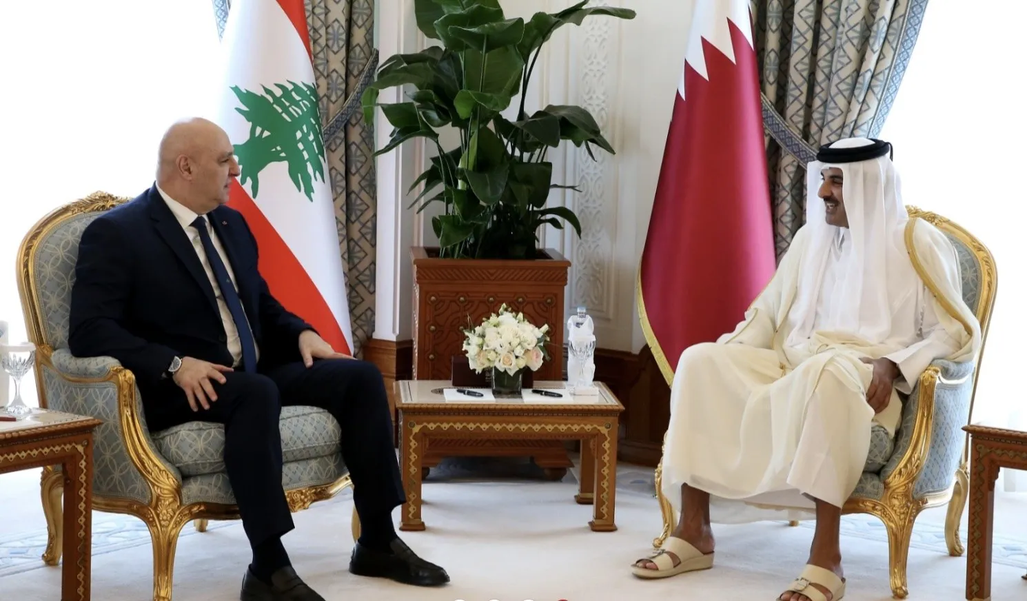 الشيخ تميم للرئيس عون: حريصون على الوقوف مع لبنان وشعبه