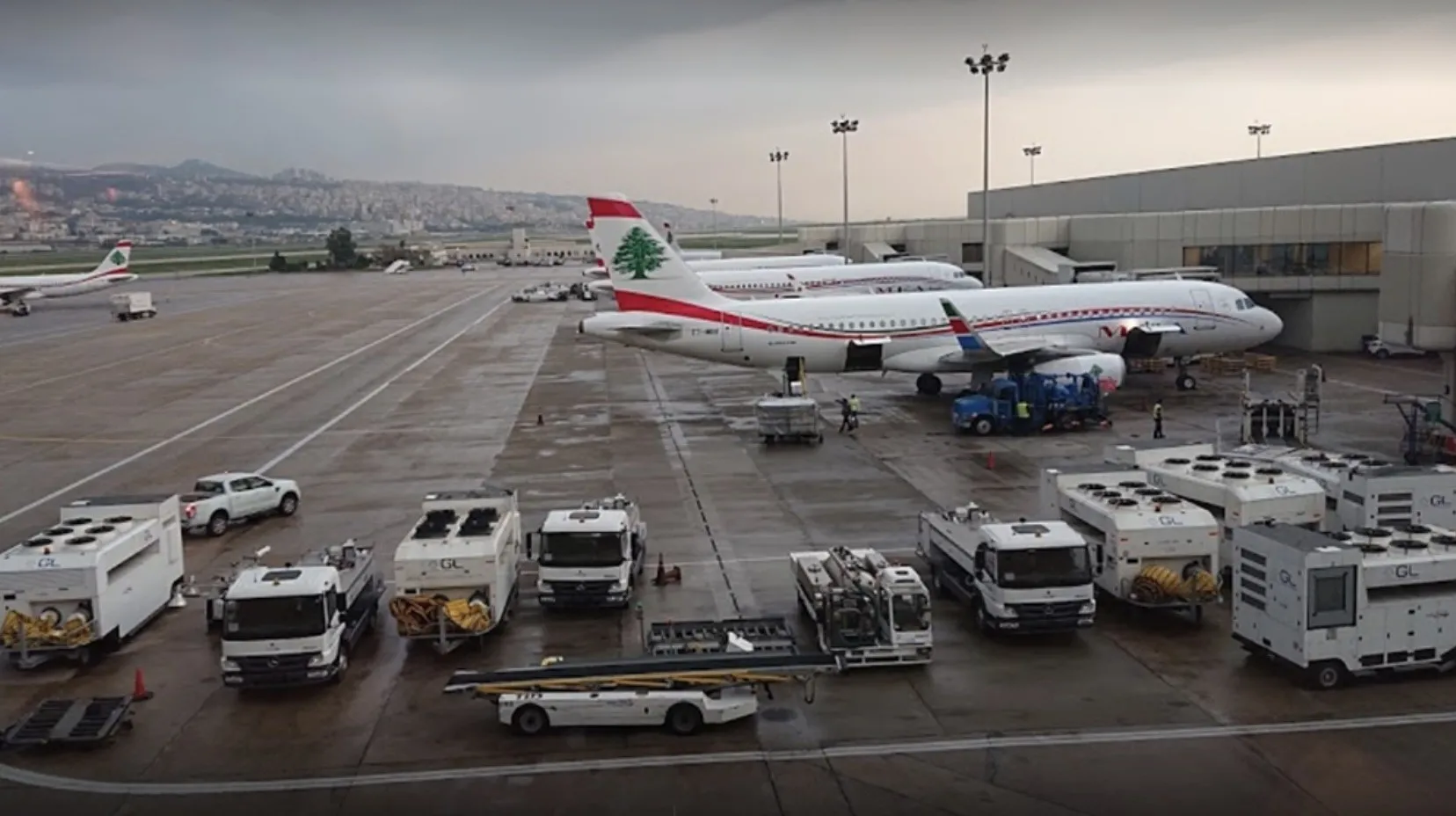 إلغاء رحلات الى مطار بيروت