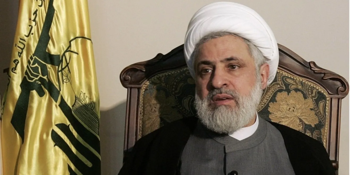 قاسم يهدّد: “لا حياة للبنان” إذا واجهت الحكومة حزب الله