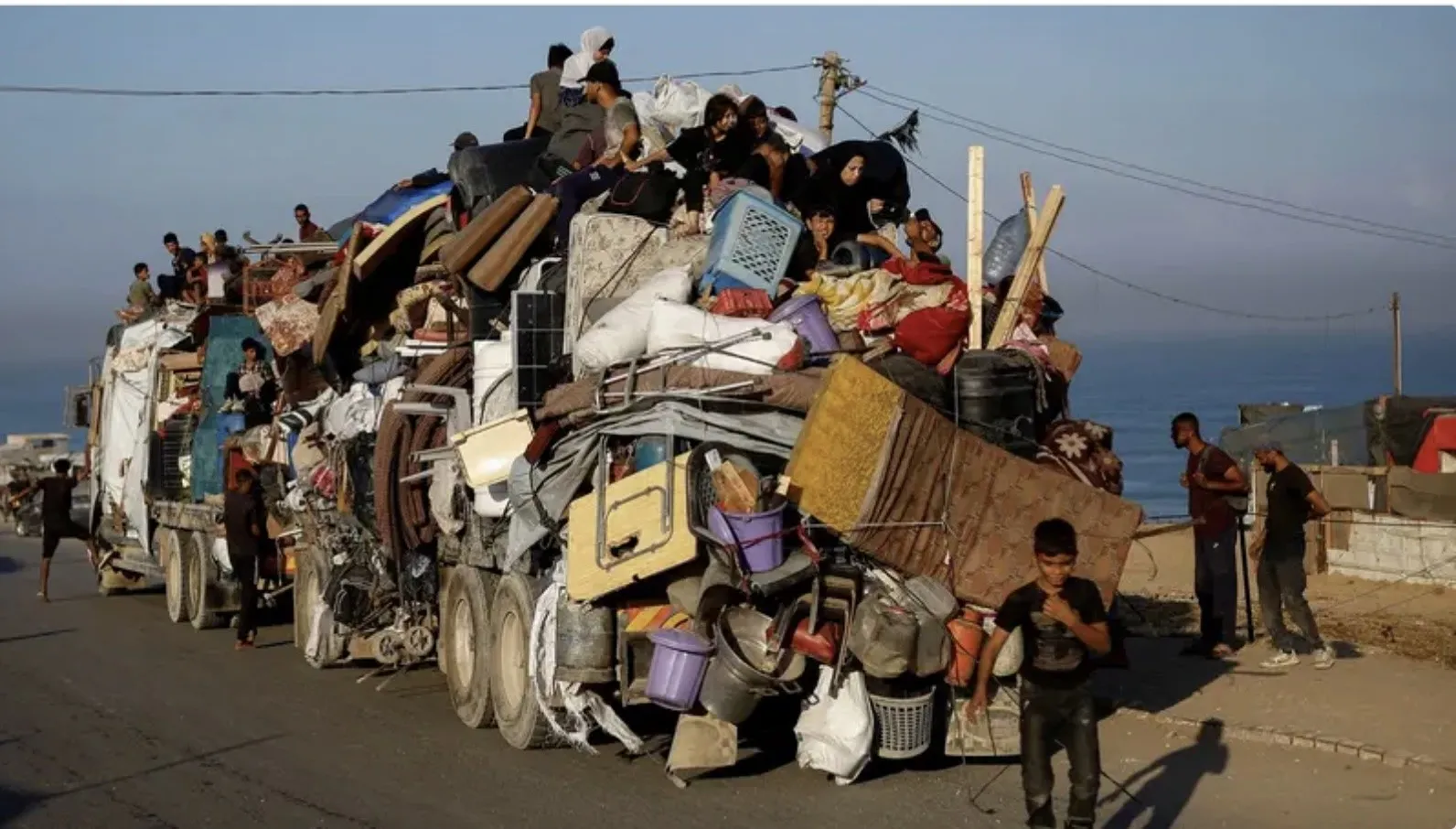 تقدم اسرائيلي في غزة ونزوح فلسطيني