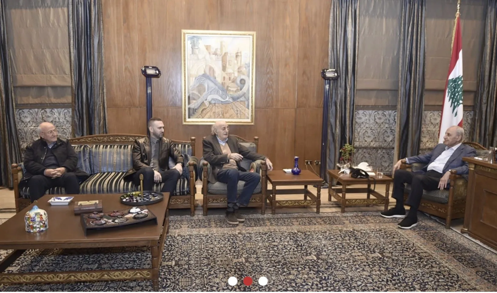 جنبلاط:نفاوض تحت شعار الانسحاب ووقف النار