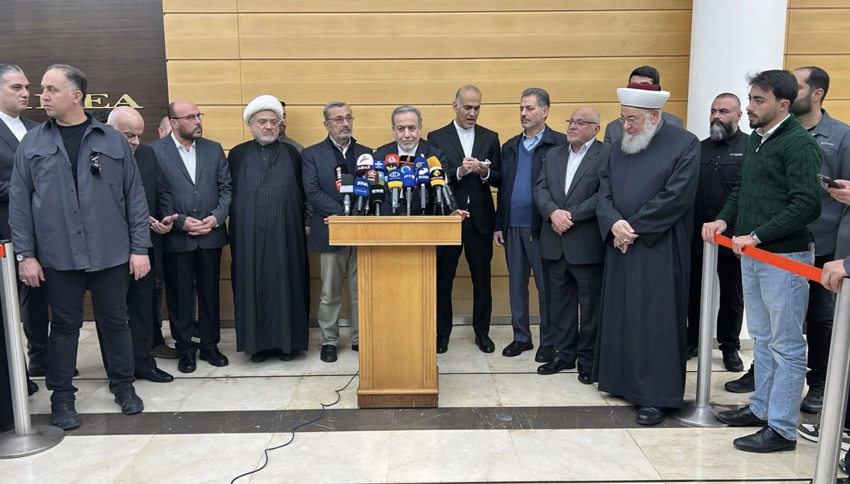 عراقجي في بيروت: دعم سيادة لبنان