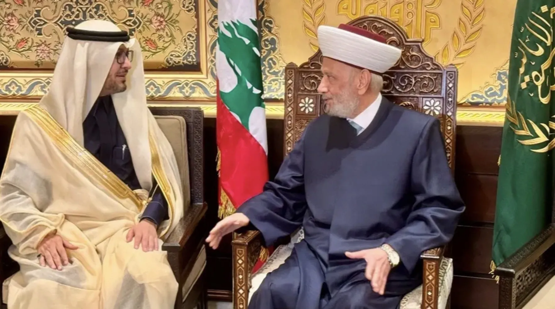 دريان و السفير السعودي : لتسوية سياسية وأمنية
