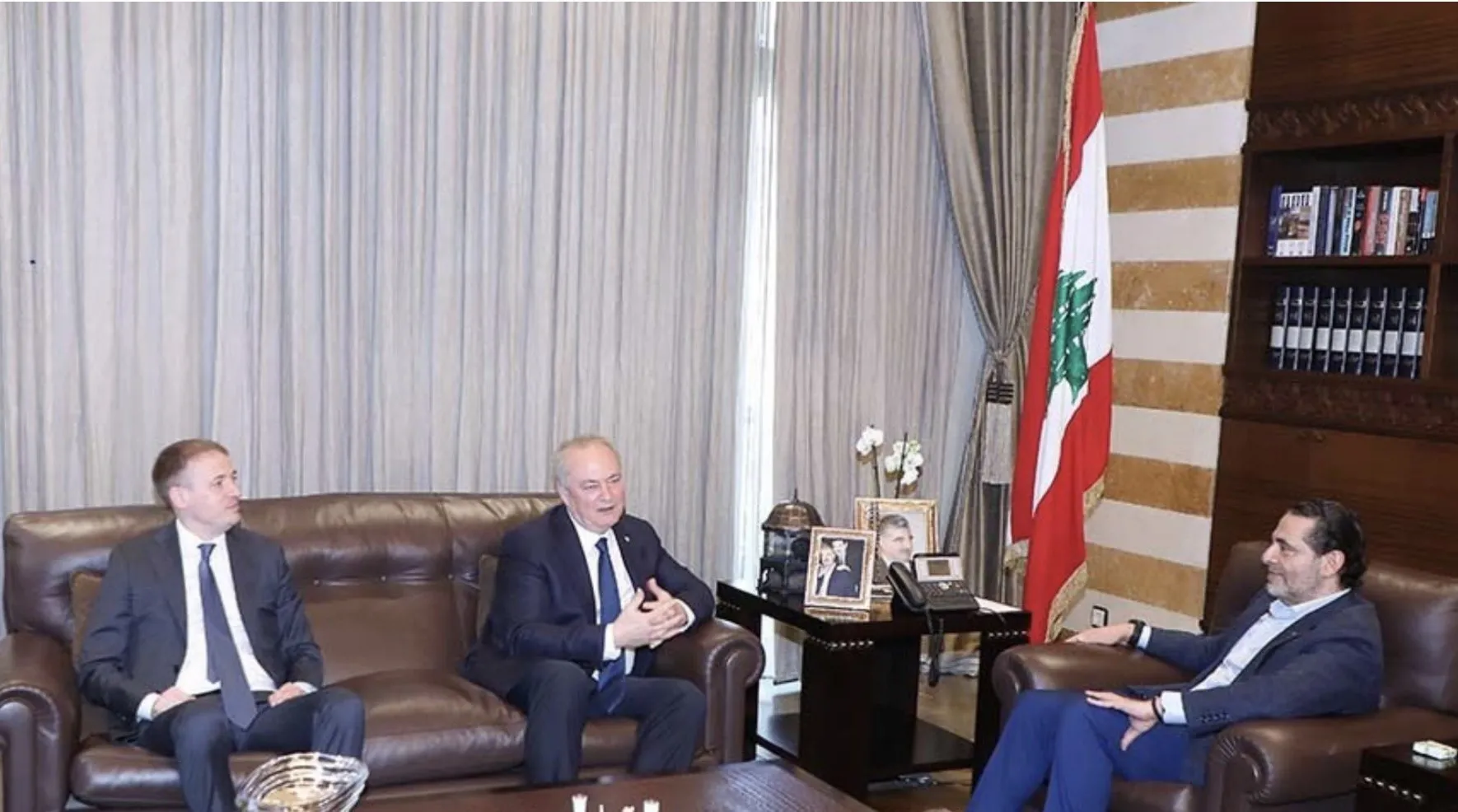 الرئيس الحريري وسفراء