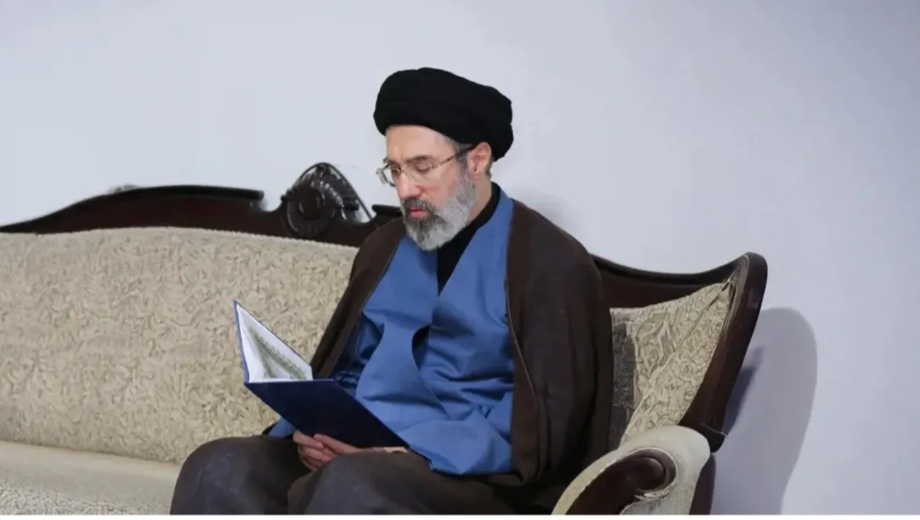 إيران تختار مجتبى خامنئي زعيما أعلى جديدا