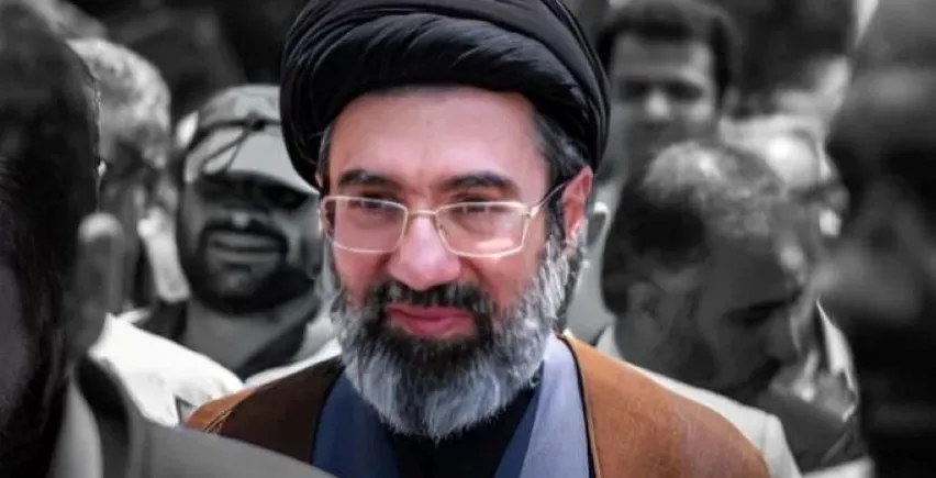 إيران ولبنان في عهد خامنئي الثاني : بين التشدد والبقاء