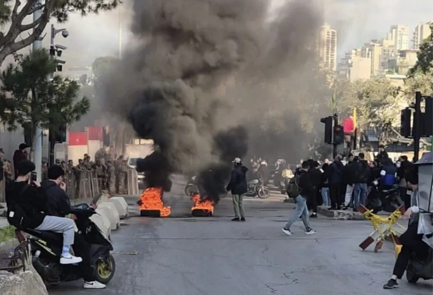 حزب الله وأمل في الشارع