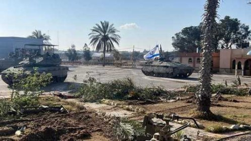 الجيش الاسرائيلي يسيطر علي معبر رفح