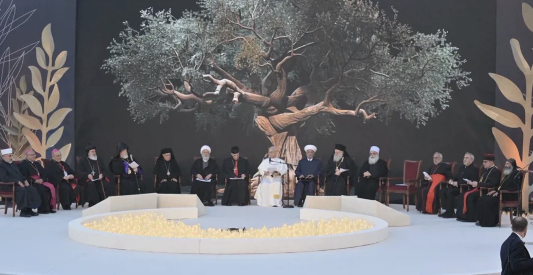 البابا من ساحة الشهداء: المصالحة والشراكة والسلام امر ممكن